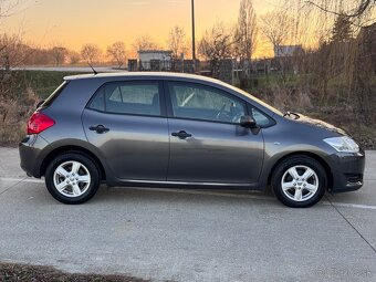 Toyota Auris 1.3 VVTI - 7