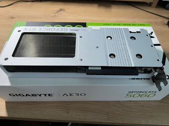 GIGABYTE GeForce RTX 5060 AERO OC 8G GDDR7 - 7