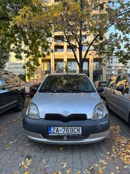 Toyota Yaris 1.0 - 7