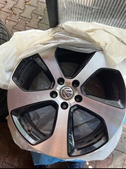 VW Golf 7 GTI Performance - 7