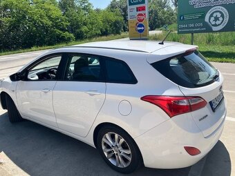 Predám Hyundai i30 CW - 7