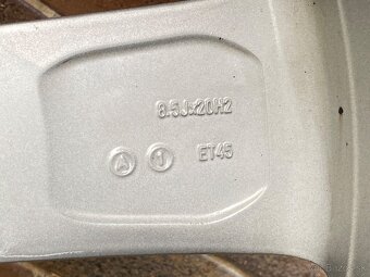 Audi Rotor 5x112 R20 255/35 - 7