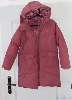 4F dievcenska staroruzova zimna bunda velkost 146 - 7