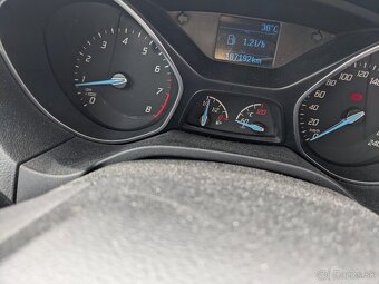 FORD Focus Kombi 2013 benzín - 7