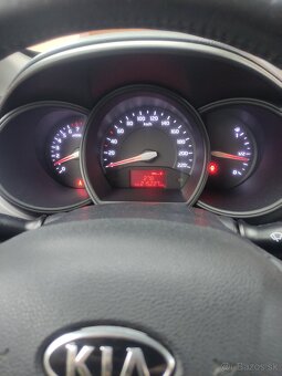 KIA RIO 1,25 - 7