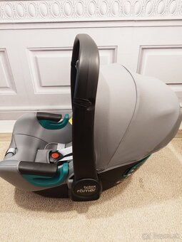 Vajíčko+autosedačka+isofix základňa Britax Romer - 7