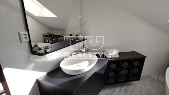 Elegantný podkrovný byt v prestížnej lokalite Starého... - 7