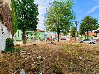EXKLUZÍVNA INVESTIČNÁ PRÍLEŽITOSŤ V SRDCI MESTA LEVICE — ST - 7