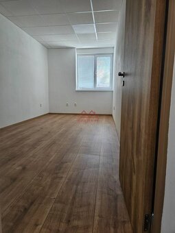 NA PRENÁJOM: LOGISTICKÁ, SKLADOVÁ A VÝROBNA HALA 2124 m2, KO - 7