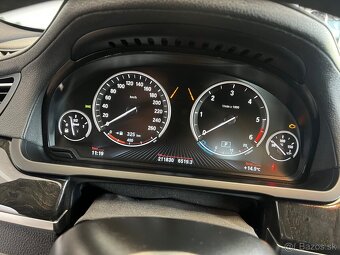 BMW 730d xDRIVE - 7