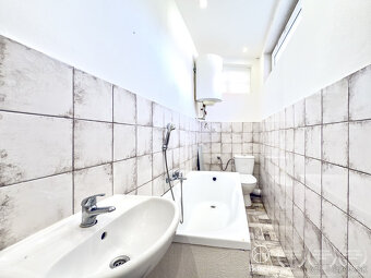 BOSEN | 2x Rodinný dom na pozemku 1462m2, Radzovce - 7