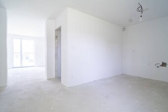 NOVOSTAVBA S VEĽKORYSÝM POZEMKOM PRI KOŠICIACH, 950 m², VAJK - 7