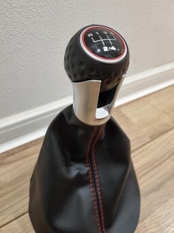 Kožená GTI radiaca paka - golfová loptička - 7