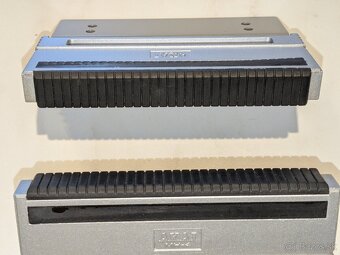 Akai MH4 - madla do racku - 7