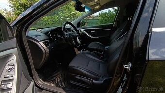 Hyundai i30 CW Kombi 1.6i CRDi HP 16V DOHC Style A/T - 7