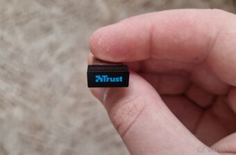 Bezdrôtová klávesnica s touchpadom Trust Veza - 7