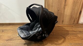 Predám kombinovaný kočík 3v1 PETITE&MARS - 7