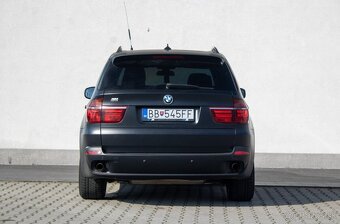 BMW X5 xDrive30d, 173kW AT/6 - 7