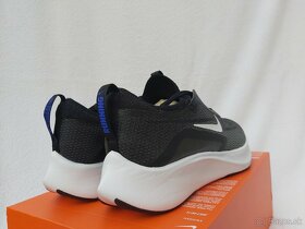 Pánské běžecké boty Nike Air Zoom Fly 4, vel. 45 - 7