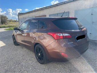 Hyundai i30 CW 1.6CRDi 81kw SK auto - 7
