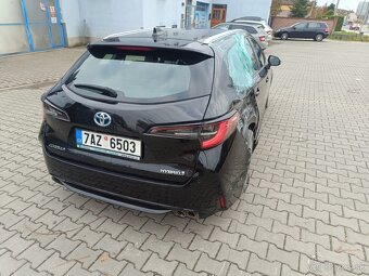 Toyota Corolla 2.0 Hybrid - 7