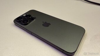 iphone 15 Pro, Black Titanium, 256GB - 7