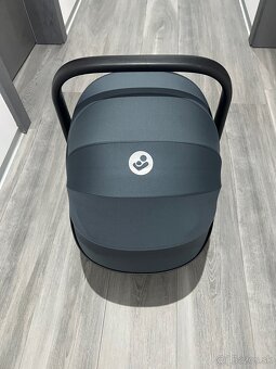Maxi Cosi Pebble 360 + Maxi Cosi FamilyFix 360 - 7