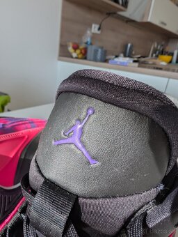 Basketbalové tenisky Air Jordan Luka 3 - Veľkosť 44,5 - 7
