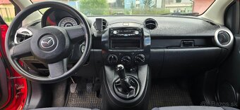Mazda 2 - 7