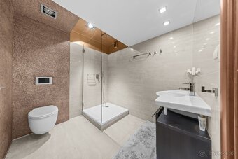 5-IZB. DVOJPODLAŽNÝ RODINNÝ DOM 165 m², TICHÁ LOKALITA, ROV - 7