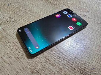 Samsung s22 Top stav bez znamok pouzivania je vhodny aj ako - 7