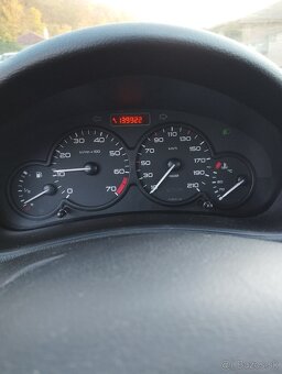 Predám Peugeot 206 1,1 - 7