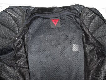 Predam v super stave pansku letnu moto bundu DAINESE - 7