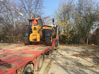 Teleskopický manipulátor Caterpillar CAT TH407C - 7