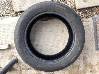 Predám pneumatiky NOKIAN 205/55 r16 - 7