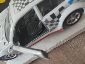 BMW M3 Bburago 1:24 - 7