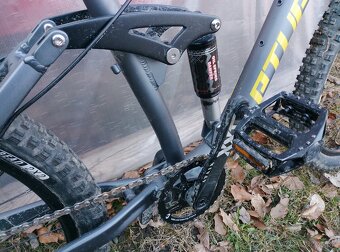 Horský bicikel celoodpruzeny. - 7