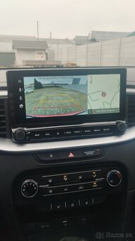 2025 KIA XCEED 1,5 T-Gdi, 103kW, najazdené 3200km - 7