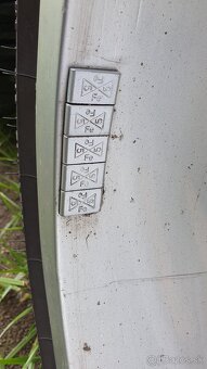 Elektrony s pneumatikami 215/55R17 - 7