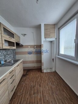 Na predaj 2 izbový byt v centre mesta Šaľa. Pripravený na re - 7