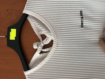 NOVÉ TOMMY HILFIGER white detské saty - 7