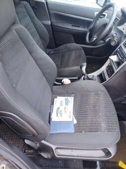Rozpredám Peugeot 307 SW 1.6Hdi 66kw 9HV - 7