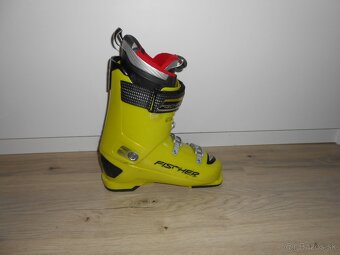Predam v peknom stave panske lyziarky FISCHER RC4 - 7