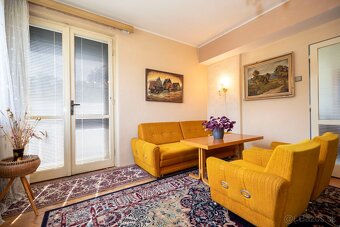 Radvaň /Obchodný priestor/ kancelaria/ dom s veľkým pozemkom - 7