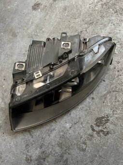 Predné svetla Audi A4 B6 cabrio - 7