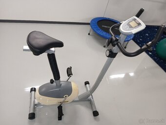 Predám lavičku 2x, stac.bicykel, trampolínu - 7