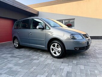 Volkswagen Touran 7miest SR - 7