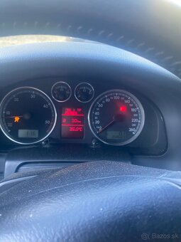 Volkswagen Passat 2.5 TDI 4Motion - 7