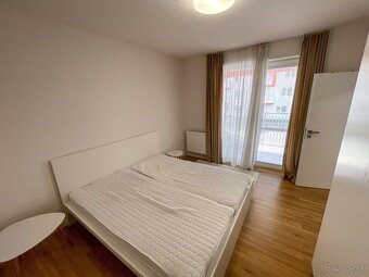 Exkluzívny dvojizbový byt na prenájom, Vráble - 7