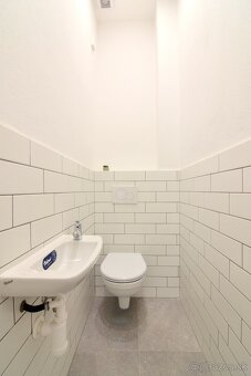 Zrekonštruovaná SMART kancelária s parkovaním v centre Nitry - 7